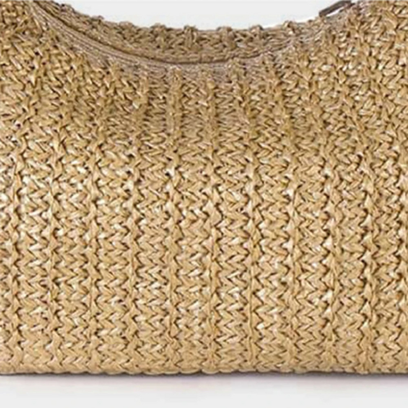 Clutch de Palha Trançada com Alça Laço