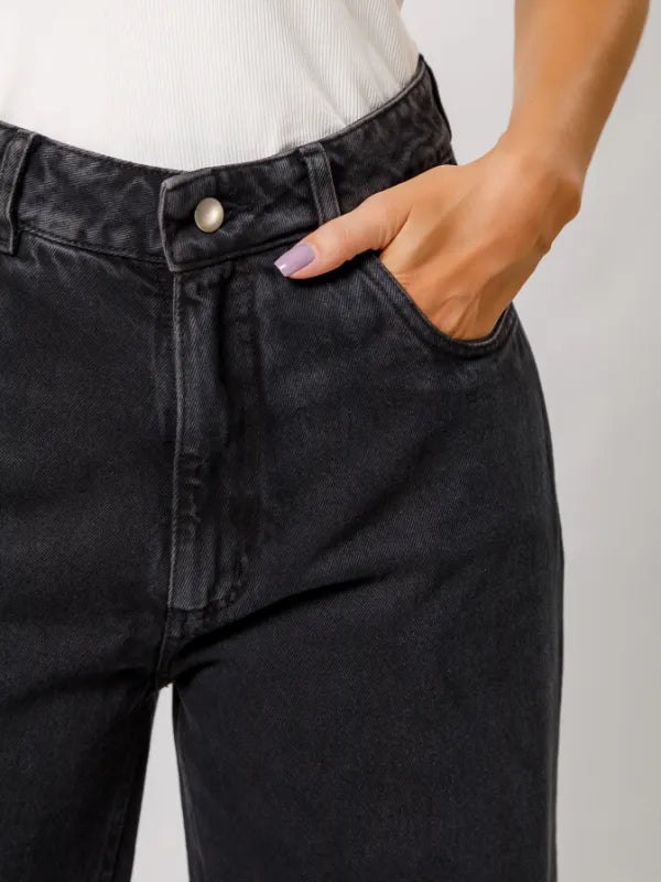 Calça Jeans Lavagem Preta Cintura Alta Karina