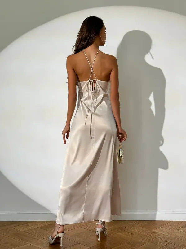 Vestido Midi em Cetim Flor de Lótus