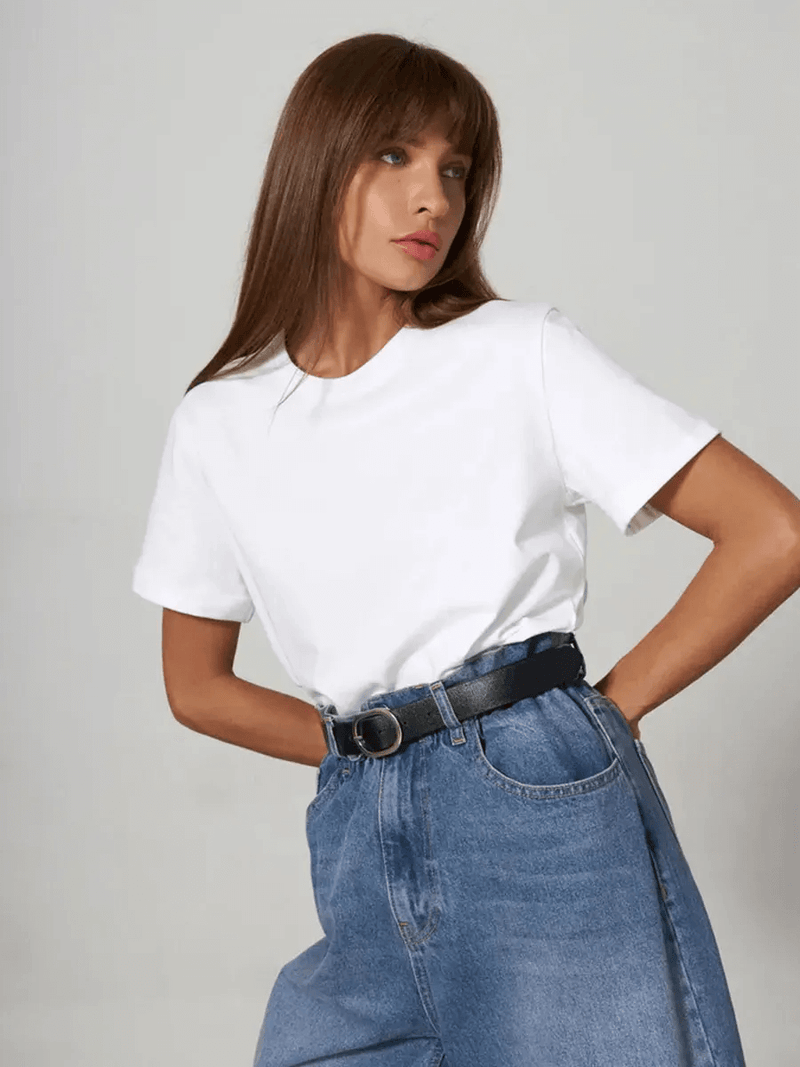 Camiseta Básica Feminina em Algodão Nina (Outlet)