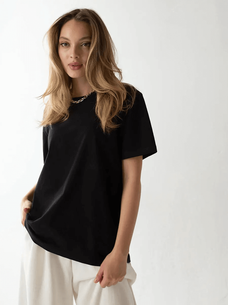 Camiseta Básica Feminina em Algodão Nina (Outlet)