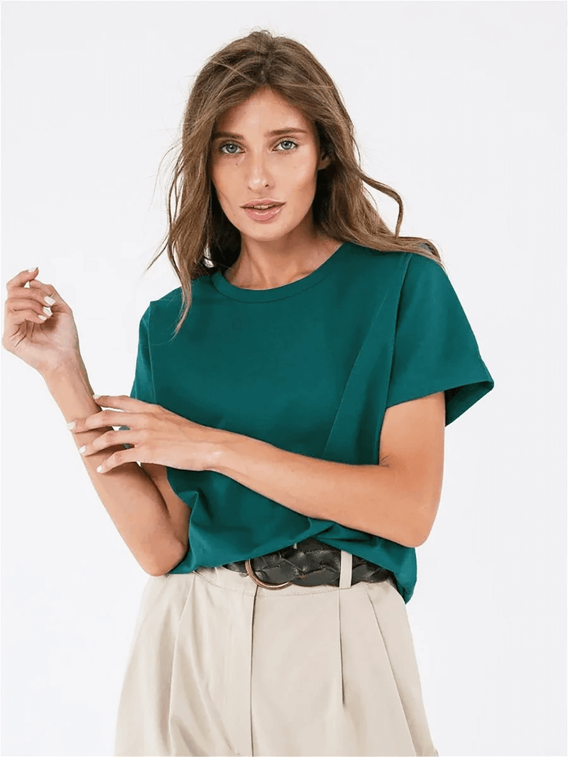 Camiseta Básica Feminina em Algodão Nina (Outlet)